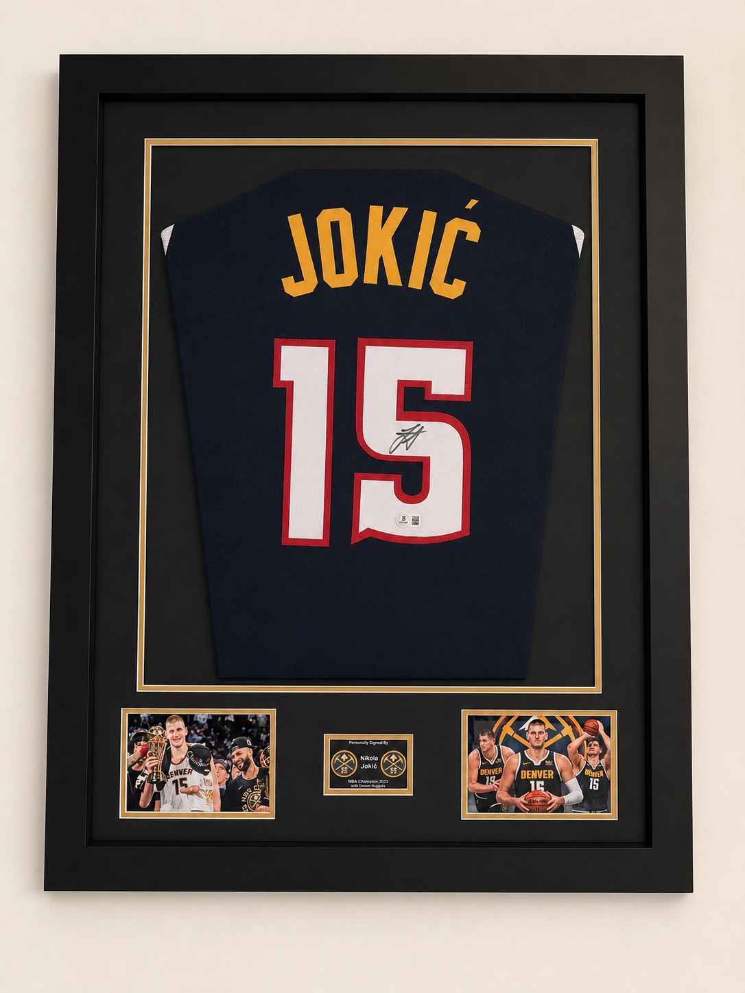 maillot encadré denver nuggets nikola jokic beckett authentification maillot encadré denver nuggets nikola jokic beckett authentification