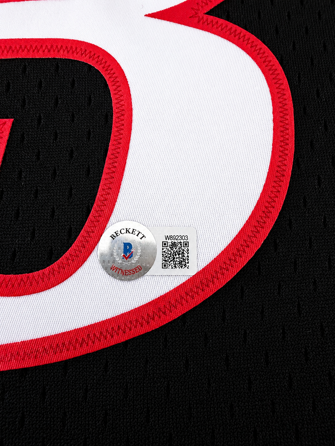 maillot philadelphia sixers allen iverson – signature dos – beckett authentification maillot philadelphia sixers allen iverson – signature dos – beckett authentification