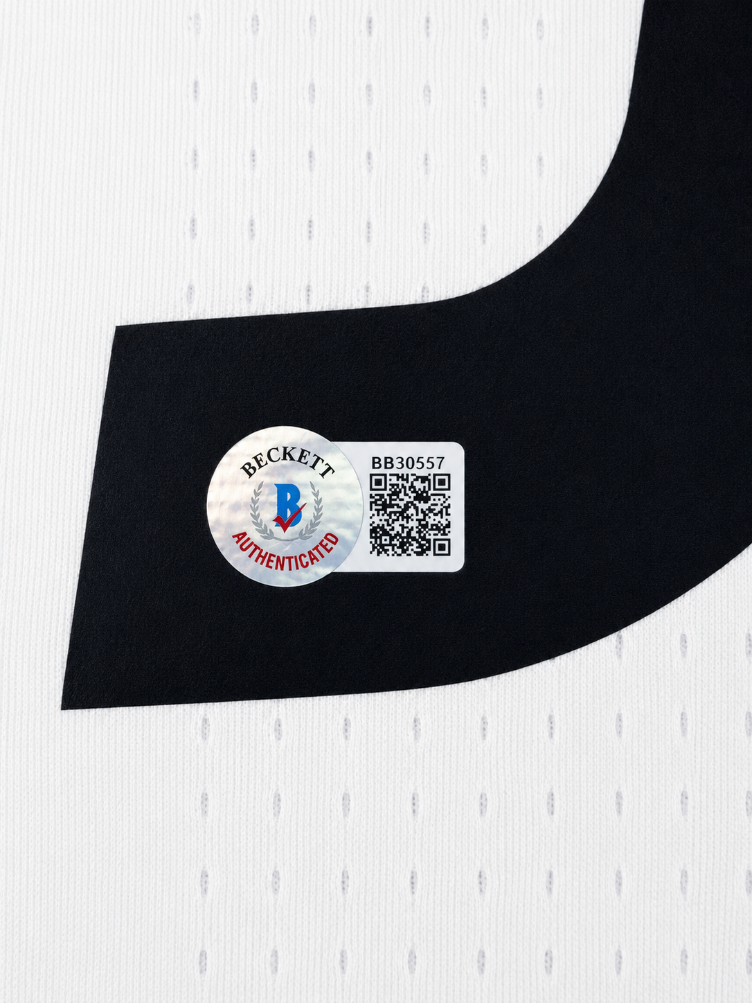 maillot real madrid karim benzema – signature dos – beckett authentification maillot real madrid karim benzema – signature dos – beckett authentification